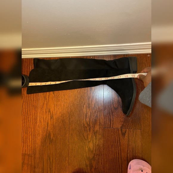 Black knee high boots - Picture 2 of 6